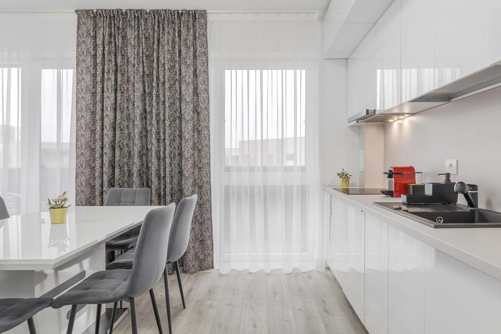 Pure Flat Leilighet Oradea Eksteriør bilde